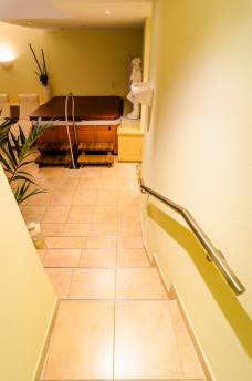Gradini accesso zona wellness