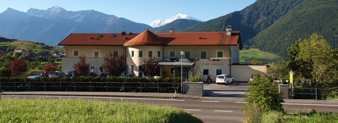 Hotel Margun Living & Room