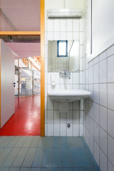 Palaghiaccio Meranarena - WC nelle vicinanze della tribuna