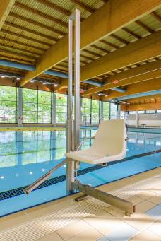 Hallenbad Meranarena - Schwimmbadlifter