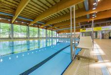 Hallenbad Meranarena - Schwimmbadlifter