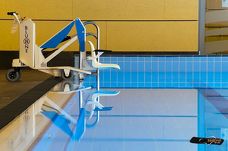 AquaForum Latsch - Schwimmbadlifter