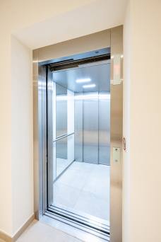 Hotel Kolping - Fahrstuhl Wellnessbereich