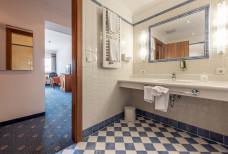 Hotel Kreuzbergpass - Bad im Zimmer 415