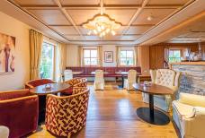 Strolhof Landsitz - Rezeption, Bar und Terrasse