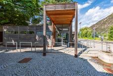 Rampe zum Bahnsteig 1
