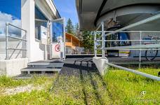 Kabinenbahn Piz de Plaies - Zugangsrampe zur Bergstation