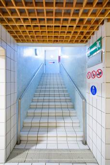 Hallenbad Bozen - Treppen