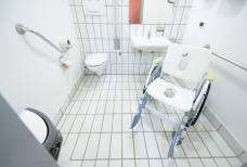 Hallenbad Bozen - Toilette