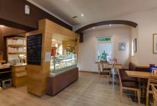 Eingang und Bar