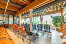 Wellnessbar und Terrasse