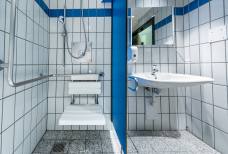 Toilette Umkleidebereich Schwimmbad