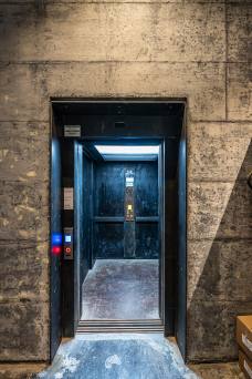  BBT-Infopoint - Ascensore