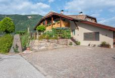 Agriturismo Preglhof - Rampa di accesso dal parcheggio all'appartamento vacanze