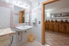 Hotel Wochtla Buam - Bagno accessibile nel seminterrato